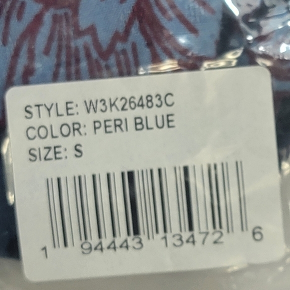 BOG BAND OF THE FREE Josie Sapphire Top Peri Blue Tropical Floral V-Neck Small - Picture 6 of 10